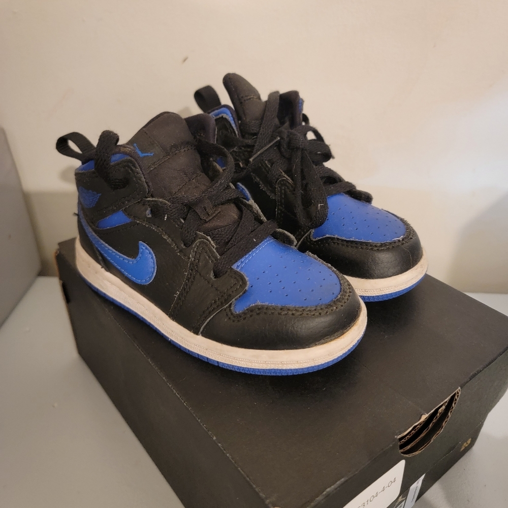 Jordan Mid 1